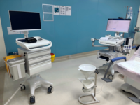 Carrito Médico MEDEN M6 Más Vendido, Estación de Trabajo Móvil para Laptop con Garantía de 3 Años para Hospitales