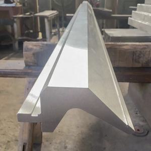 Herramientas Personalizadas para Máquinas de Doblado, Punzones y Matrices para Prensas Plegadoras, Herramientas para Trabajos de Metal, Moldes de Doblado, Herramientas de Matriz - Product Image 1