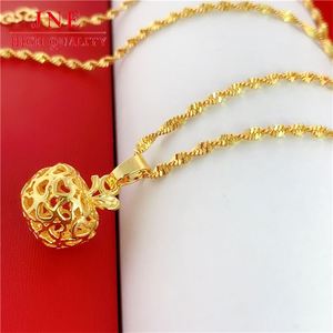 Collar de clavícula de manzana hueca de oro de Vietnam de imitación de moda japonesa y coreana para mujer Europa y América transfronteriza - Product Image 2