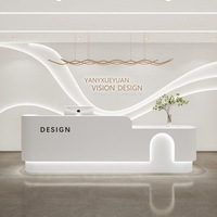 Comptoir de réception pour salon de coiffure Salon de beauté Spa Mobilier Bureau de réception en cercle blanc beige doré Bureau de réception moderne