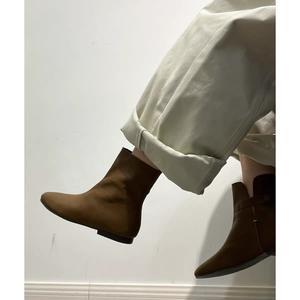 Botines Planos Cómodos con Diseño Novedoso 2026, Corte en V Lateral y Punta Redonda para Mujer, Zapatos Versátiles para Mujer - Product Image 3