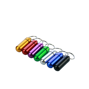 Boîte à pilules moderne multifonction en alliage d'aluminium, étanche, de forme cylindrique, de qualité alimentaire, pour voyage, avec porte-clés personnalisé - Product Image 2