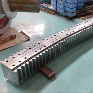 Mecanizado CNC de Fábrica de Anillos Dentados Segmentados en Forma de Arco y Cremalleras, Módulo No Estándar para Engranajes de Cremallera - Product Image 1