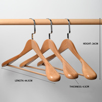 Cintre en bois triangulaire polyvalent, durable, stable, empilable et portable pour magasin de vêtements - Fournisseur chinois
