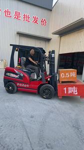 Carrello Elevatore Elettrico 1-3 Tonnellate 4WD per Terreni Accidentati, Uso Agricolo, Resistente - Product Image 3