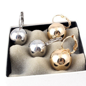 Orecchini a polsino con sfera per donna, minimalisti, con perline rotonde, accessori moda per uso quotidiano - Product Image 1