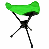 Tabouret pliant triangulaire durable pour activités de plein air, tissu imperméable et pieds en métal robustes