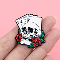 En gros, Broche en métal personnalisée, émaillée, motifs Rock Skull et quatre as de jeu, pour veste et sac à dos, direct usine
