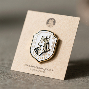 Pin de Esmalte Personalizado de Aleación de Zinc con Nombre de Empresa, Diseño Moderno de Dibujos Animados, Impresión UV, Pintura a Color, Decoración para Bolsos, Regalo, Fabricación a Medida - Product Image 6