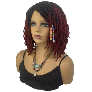 Prix de gros d'usine Perruque quotidienne tressée pour femmes Mignon Mini <span class=keywords><strong>dread</strong></span> locs Perruque Bourgogne Synthétique Africaine Noir Femmes Perruques Dreadlock - Product Image 1