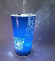 Gobelet lumineux LED personnalisé avec logo de marque, 12OZ 14OZ 16OZ, en plastique, activé par l'eau, alimenté par piles, pour Halloween, bars et fêtes