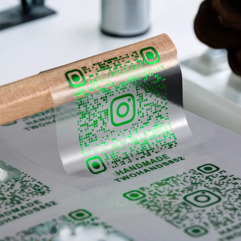 Étiquette de code QR transparente de données variables personnalisées fournie en usine autocollant anti-contrefaçon hologramme de traçabilité de sécurité