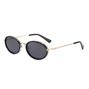 Gafas de Sol Ovaladas de Lujo con Marco Pequeño para Mujer, Marco Metálico TR, Polarizadas UV400, Ligeras, Negras, Protección Solar, Estilo Viaje - Product Image 4