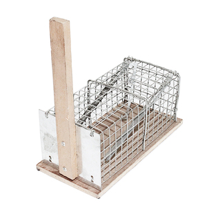 Trampas para animales de madera ecológicas para exteriores, trampas cuadradas pequeñas para ratones humanos, conejos, pájaros, mosquitos, caja empaquetada de uso agrícola de alto costo - Product Image 1