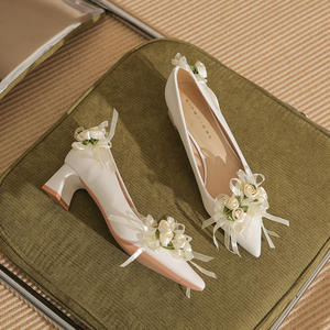 Zapatos de Novia de Verano para Mujer - Diseño Elegante con Tacón de Aguja, Cuero Genuino, Cristales y Pedrería, Características de Comodidad para un Look Moderno - Product Image 1