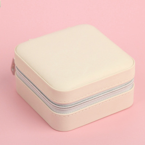 Estuche de Viaje para Joyas de Cuero PU Cuadrado Mini, con Cierre de Cremallera, para Mujeres y Niñas, Portátil, para Guardar Aretes - Product Image 4