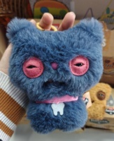 Vente en gros : Pendentif en peluche Fuggler Ugly Monster Night Alley Cat authentique, Boîte mystère, Porte-clés amusant, Cadeaux de poupées tendance