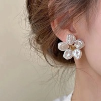 KCXBB019-DA Anting Mutiara Bunga Barok Anting Sederhana untuk Wanita Hadiah Aksesori Perhiasan Fashion