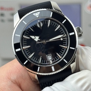 Montres noires élégantes ; Montres mécaniques ; Montres très vendues ; Montres au design tendance. - Product Image 4