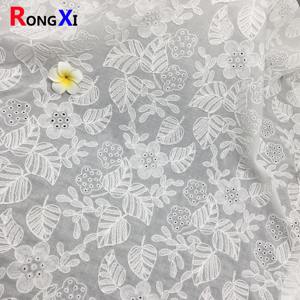 Tela <span class=keywords><strong>de</strong></span> encaje bordada a la moda, ojal <span class=keywords><strong>de</strong></span> <span class=keywords><strong>amazon</strong></span> cortable <span class=keywords><strong>de</strong></span> algodón, barata, RXF2215 - Product Image 4