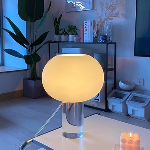 Lampe de chevet LED minimaliste nordique, style européen, verre acrylique, porcelaine, batterie 5V pour salon, modèle de chambre - Product Image 3