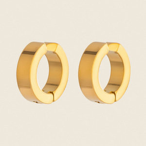 Pendientes Geométricos Redondos <span class=keywords><strong>de</strong></span> Acero Inoxidable con Baño <span class=keywords><strong>de</strong></span> Oro <span class=keywords><strong>de</strong></span> 18K, Diseño Minimalista y Único para Mujer, Elegantes, Modernos y <span class=keywords><strong>de</strong></span> Primera Calidad para Uso Diario - Product Image 1