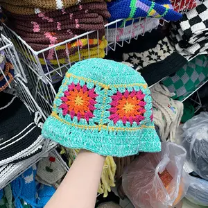 Chapeaux de soleil en crochet en tricot avec décor floral personnalisé pour femmes