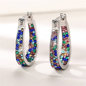 Pendientes de aro chapados en plata E2092 con engaste de cristal para mujer, joyería moderna para fiestas - Product Image 4
