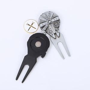 Accessoires de golf directement de l'usine : marqueur de balle magnétique vierge en alliage de zinc, outil de réparation de golf pour wedge et divot - Product Image 2