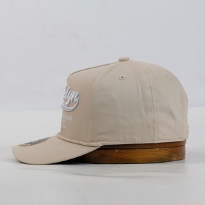 Casquette Premium 5 Panneaux Brooklyn Brodé – Accessoire d'été de Haute Qualité pour Sports de Plein Air, Cyclisme et Pêche – Performance et Style - Product Image 3