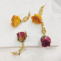 Boucles d'oreilles pendantes à la mode pour femmes Fleur séchée naturelle et laiton avec résine époxy Rose Bijoux Accessoires pour filles