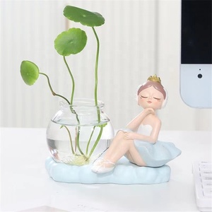 Fournitures de jardin créatives et personnalisées Ornement de poupée Vase en verre de bureau en résine Arrangement floral hydroponique <span class=keywords><strong>Pot</strong></span> de fleur - Product Image 5