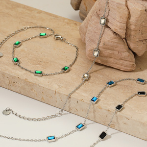 Ensemble de bijoux en acier inoxydable plaqué or PVD avec zircon carré multicolore pour femmes : bracelet, collier, chaîne de cheville, boucles d'oreilles |   Fixateur waterproof - Product Image 6