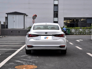 <span class=keywords><strong>Lexus</strong></span> ES 200 2021 Edición Excellence, Sedán de Lujo Usado Premium, 2.0L 127kW 173hp CVT FWD, Auto Ejecutivo Confortable - Product Image 6