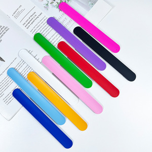 Thiết Kế Mới Logo Mô Hình In Lễ Hội Hoạt Động Silicone Tùy Chỉnh Ban Nhạc Tát Vòng Đeo Tay Với Logo Cho Trẻ Em - Product Image 2