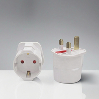 Adaptateur de prise UE vers Royaume-Uni avec connecteurs en cuivre et ABS, 2 prises Euro 2 broches vers prise Royaume-Uni 3 broches, 13A, usage industriel pour les voyages d'affaires