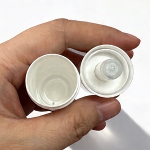 Bouteille de sérum minimaliste en <span class=keywords><strong>plastique</strong></span> 50ml 100ml vide, flacon cosmétique personnalisé avec pompe, emballage pour lotion - Product Image 4