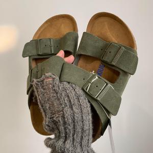 <span class=keywords><strong>Sandali</strong></span> Classici con Doppia Fascia in <span class=keywords><strong>Sughero</strong></span> e Soletta in Lattice, Realizzati in Camoscio, Unisex, Morbidi e Confortevoli - Product Image 4