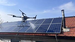 High Quality Commercial Drone for Building Facade <b>Window</b> Solar <b>Panel</b> Cleaning 150m Fly Height for House Roof Cleaning - Product Image 6