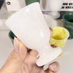 Commercio all'ingrosso naturale di alta qualità di cristallo di <span class=keywords><strong>giada</strong></span> tazza di <span class=keywords><strong>pietra</strong></span> di <span class=keywords><strong>colore</strong></span> diverso 6.5cm tazze per la decorazione domestica - Product Image 3