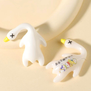 Autonomy Color Changing Roast Duck Pendant Plastic Cartoon <b>Car</b> Interior <b>Decoration</b> Ornament Rearview Mirror Swing - Product Image 2