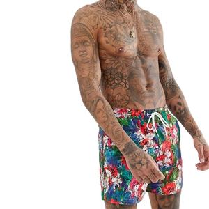 Pantalones cortos de baño geométricos coloridos para hombre, pantalones cortos de secado rápido con cordón en la cintura, ropa de playa de verano, patrón vibrante, pantalones cortos de piscina para vacaciones - Product Image 2