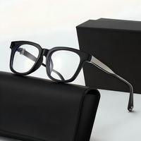 Nouvelles Lunettes Rétro Vintage Anti-Lumière Bleue, Monture Fine Noire Pleine Bordure, Verres PC, Design Uni pour Femme et Homme, Usage Quotidien