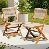 Chaise de jardin pliable en bois avec structure en acacia et corde tressée, chaise d'appoint pliable pour l'extérieur, idéale pour les villas, les complexes hôteliers et les patios.