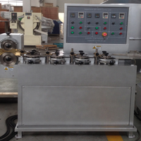 Expertise in bubblegumproductie, machinecentrum voor het vullen van bubblegumproductielijnen, machine voor het produceren van vierkante bubblegums