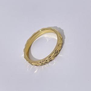 Anillo de Cobre con Textura de Inspiración Vintage de Tianyu Gems, Acabado Martillado Irregular, Chapado en Oro, Anillo de Moda, Suministro al por Mayor - Product Image 2