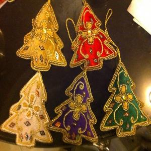 Zari Made ลูกปัดทำงานคริสต์มาสตกแต่งต้นไม้ - Product Image 1