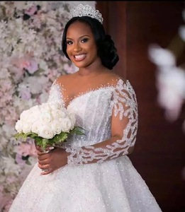 2026 vente en gros brillant <span class=keywords><strong>princesse</strong></span> robes De mariée avec perle cristal Bling dentelle à manches longues grande taille élégante Robe De <span class=keywords><strong>Marie</strong></span> - Product Image 1