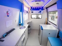 Nuevo vehículo 1veco 4x2 DR, camión hospitalario con sala de rayos X móvil para exámenes físicos y toma de muestras de sangre.