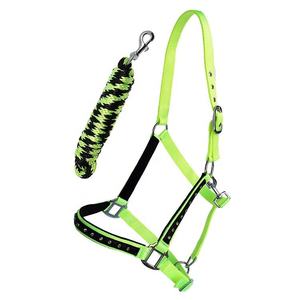 Harnais de cheval personnalisé avec détails en cuir véritable, embout de nez rembourré en polaire douce, ajustement confortable pour la tête - Product Image 1